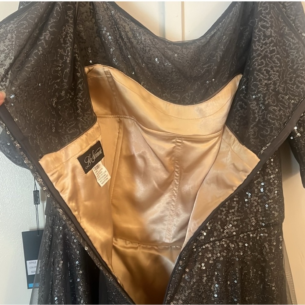 Le Femme Formal Evening Dress - Picture 10 of 16